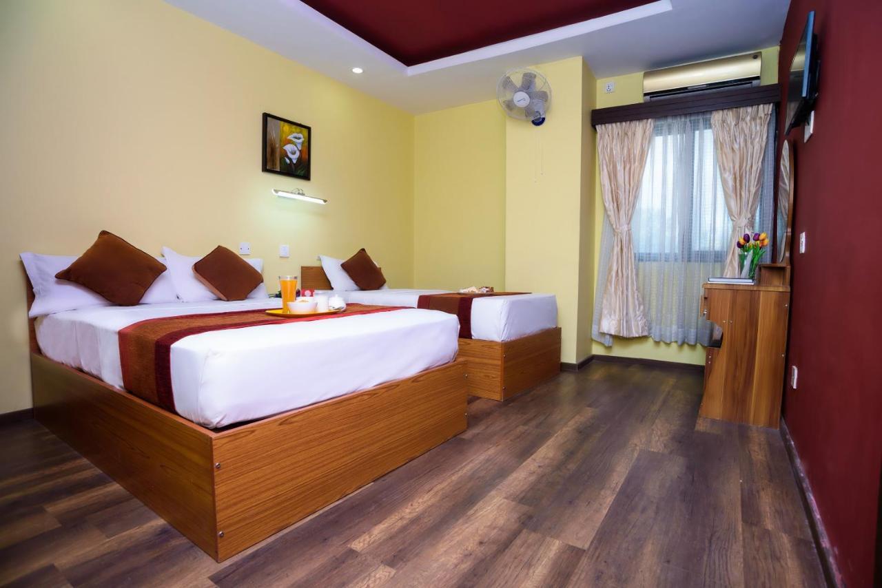 Oyo 105 Hotel Travel Inn 加德满都 外观 照片