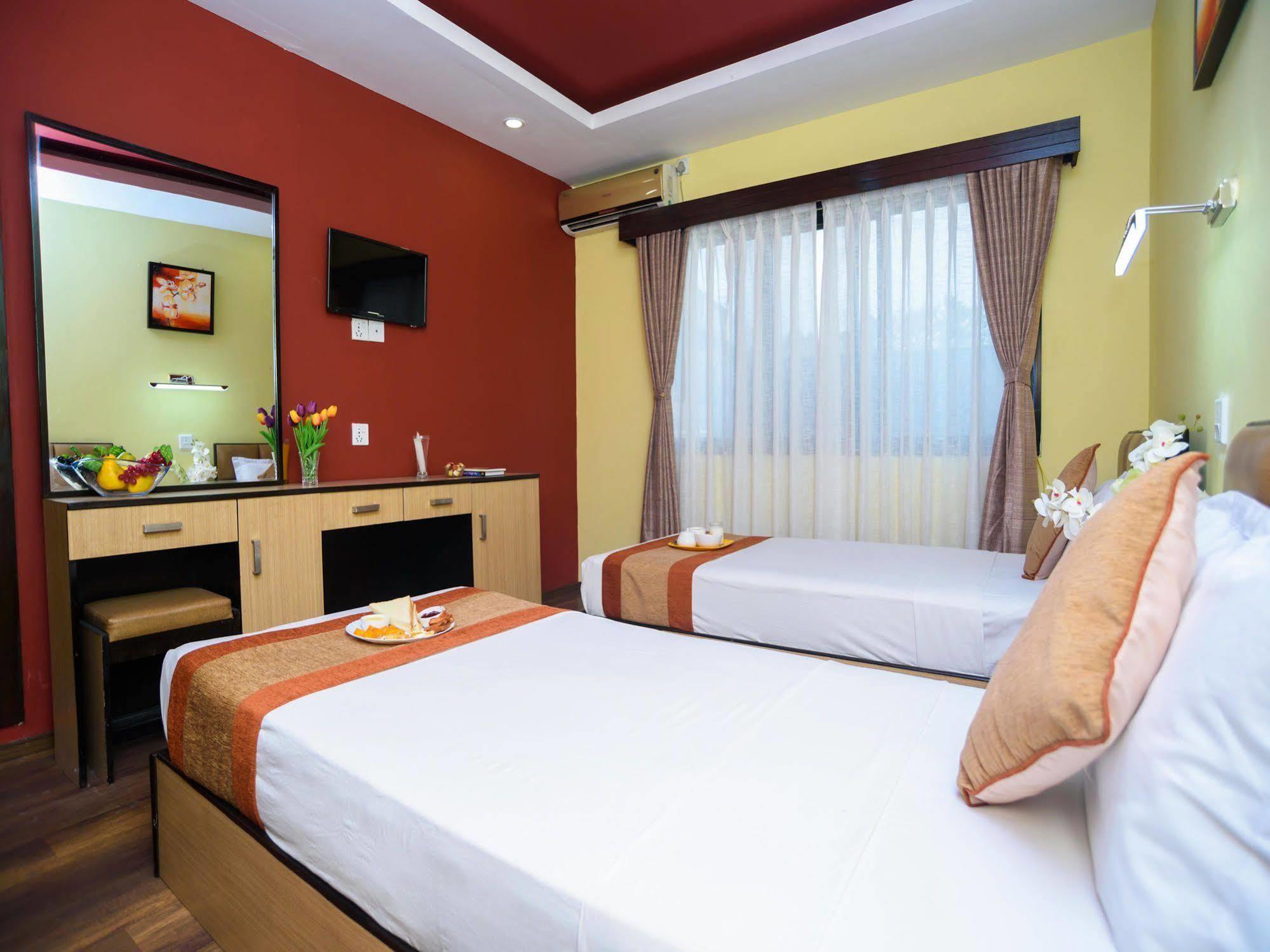 Oyo 105 Hotel Travel Inn 加德满都 外观 照片